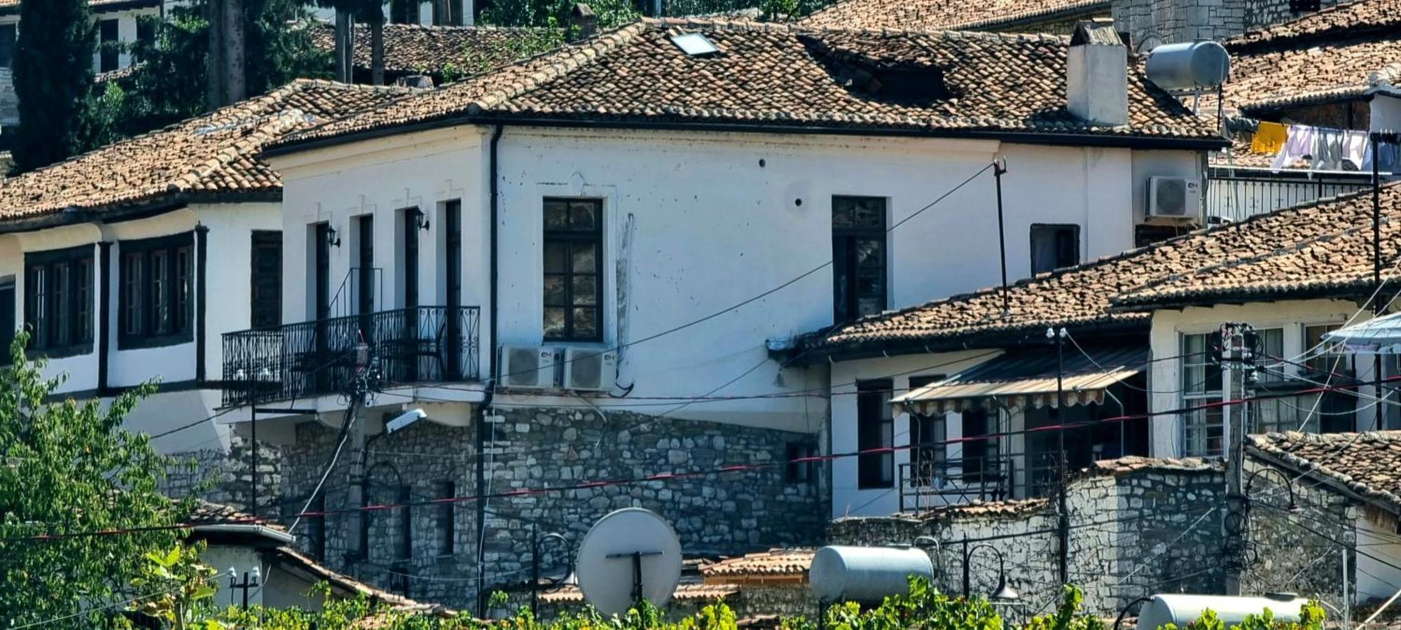 Hotel Gorica - Unesco Quarter Berat Exterior photo